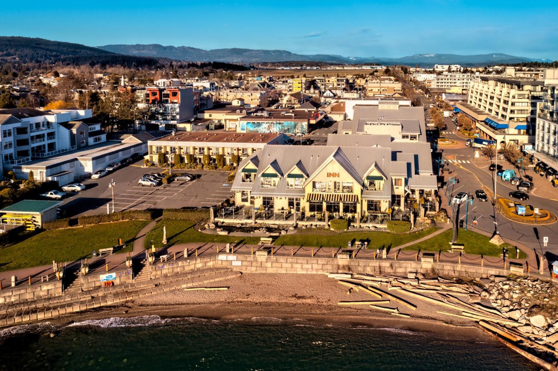 Sidney Waterfront Inn & Suites Exterior foto